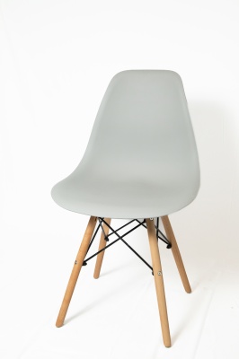 Стул Перт КНР (Пластиковый стул с деревянными ножками и металлическим каркасом СЕРЫЙ)