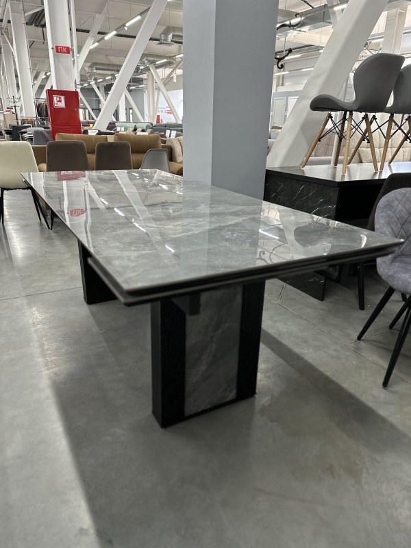 Стол Джорджио Керамика 2000 Ваша Мебель (Керамика 81 BG Pradas dark grey мрамор серый глянец, МДФ черный, каркас муар черный (полка 300;2000(2600)х900))