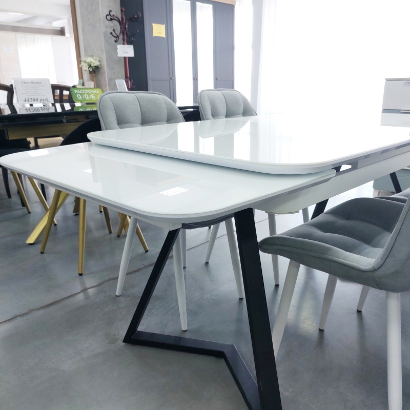 Стол Кронос Стекло 1400 Ваша Мебель (стекло белое, каркас черный муар, ЛДСП бел./Основание М черный муар (1400(2200)х850) СНЯТ)