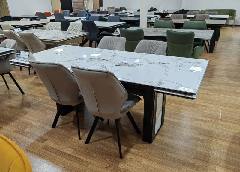 Стол Джорджио Керамика 2000 Ваша Мебель (Керамика 23 B Oriental Aoxue мрамор белый, МДФ+пленка черный, каркас муар черный (полка 300;2000(2600)х900))