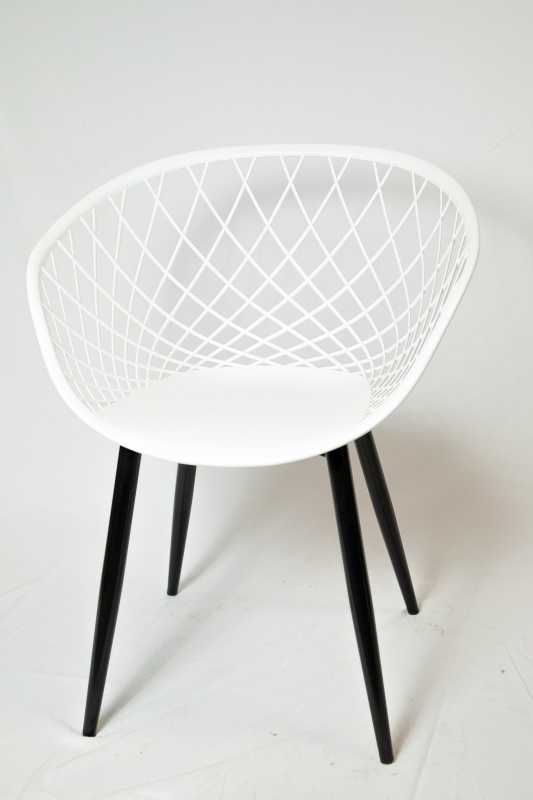 Стул Мельбурн КНР (Пластик. сиденье, черные метал. ножки БЕЛЫЙ)