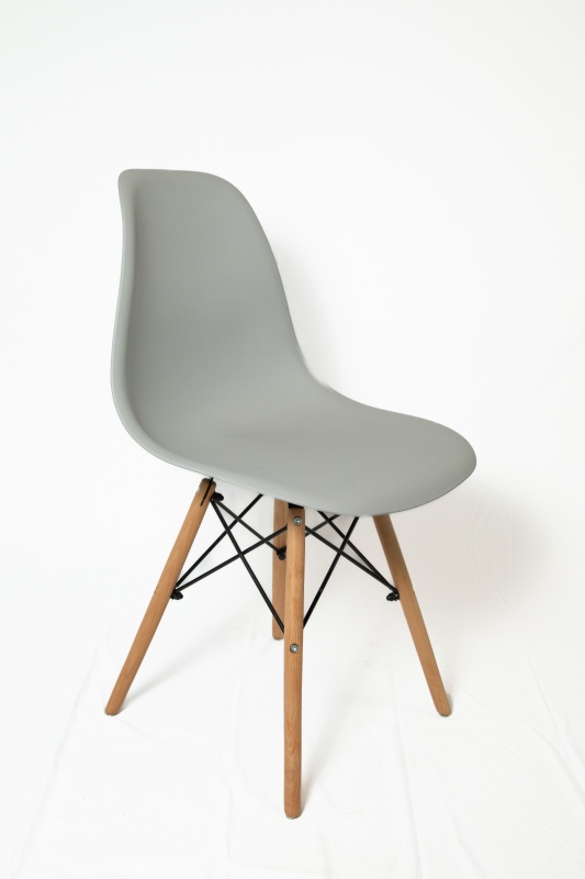 Стул Перт КНР (Пластиковый стул с деревянными ножками и металлическим каркасом СЕРЫЙ)