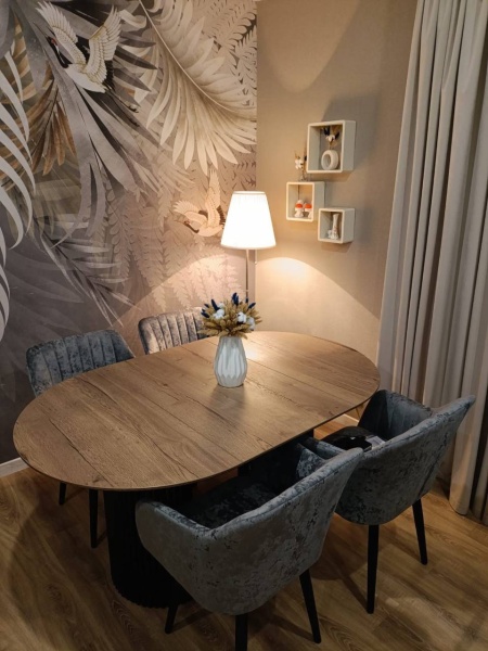 Стол Вилар ЛДСП EGGER 1050 СТОЛБУРГ (ЛДСП EGGER Дуб Галифакс Натуральный, опоры черные матовые (1050(+600)))