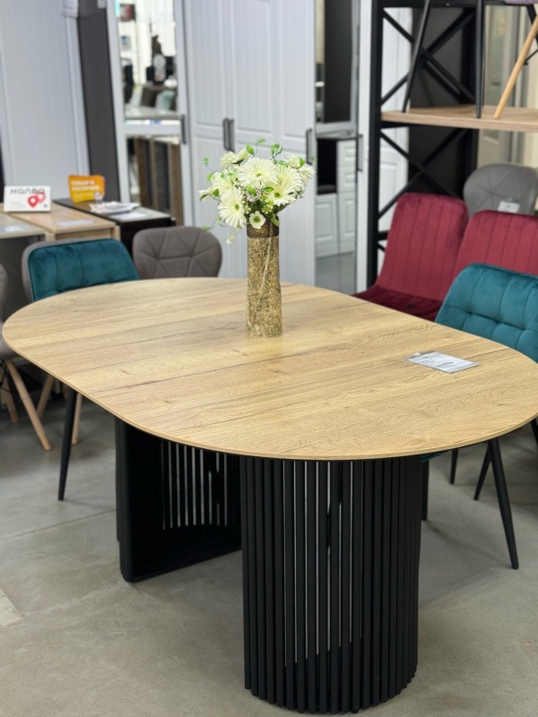 Стол Вилар ЛДСП EGGER 1050 СТОЛБУРГ (ЛДСП EGGER Дуб Галифакс Натуральный, опоры черные матовые (1050(+600)))