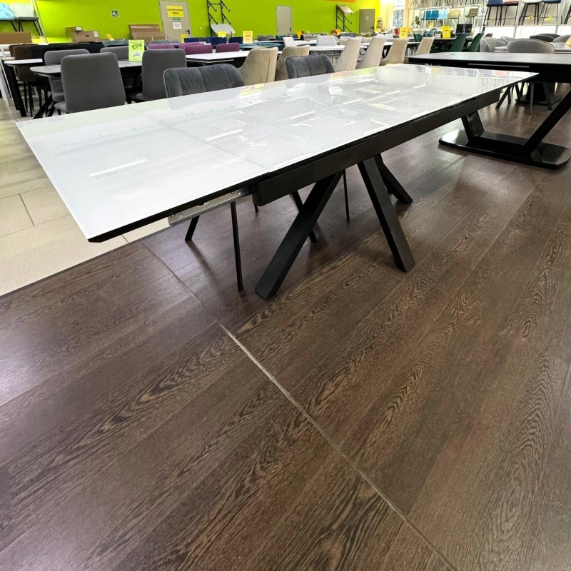 Стол Ривьер Стекло 1400 Ваша Мебель (Стекло белое, мдф+пленка черная, опоры муар черные (1400 (2000)х850))