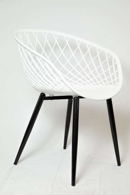 Стул Мельбурн КНР (Пластик. сиденье, черные метал. ножки БЕЛЫЙ)